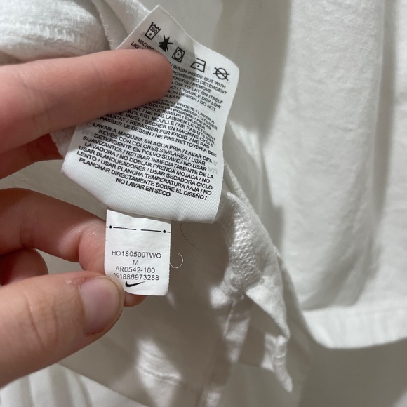 Nike White Athletic Tank with Floral Logo Sz M - Picture 10 of 11